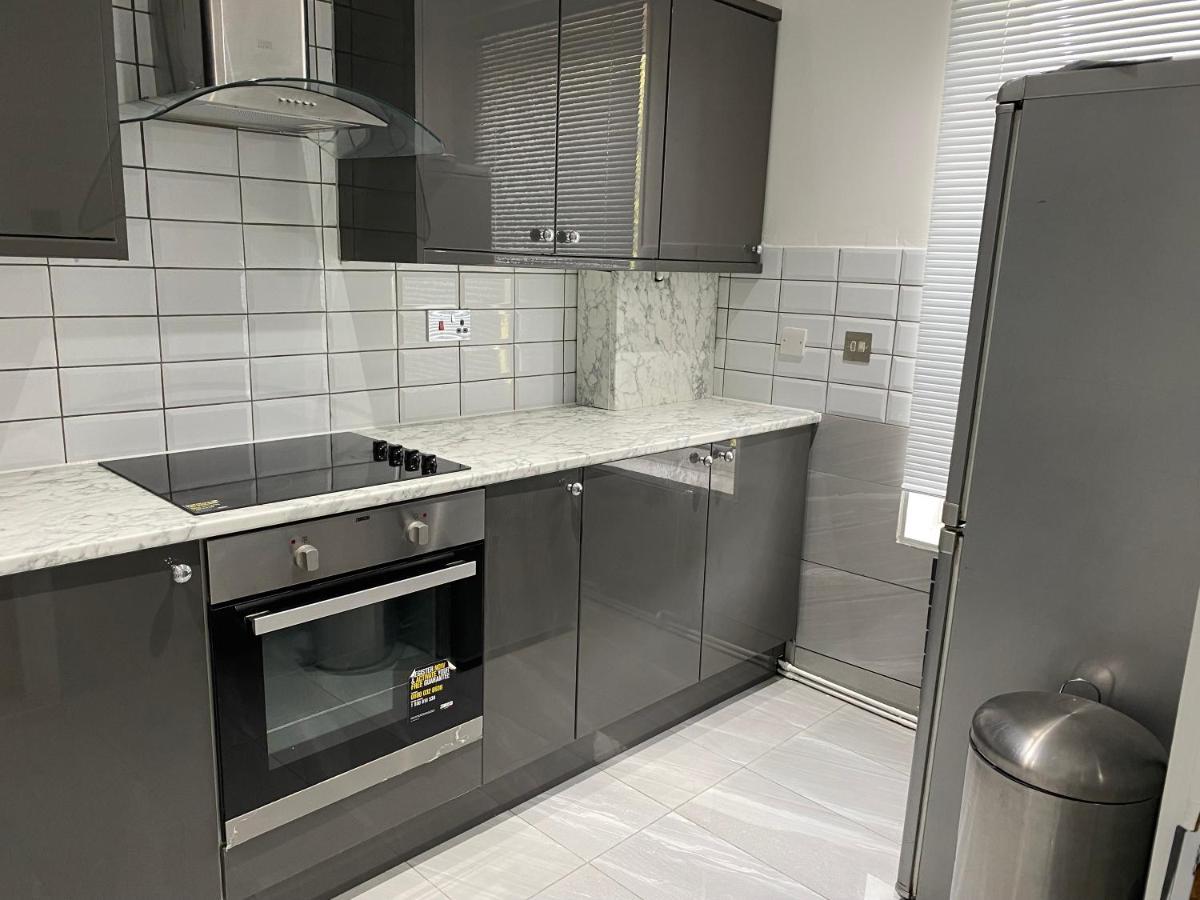 Luxurious 2-Bed Apartment In Woolwich Londres Extérieur photo