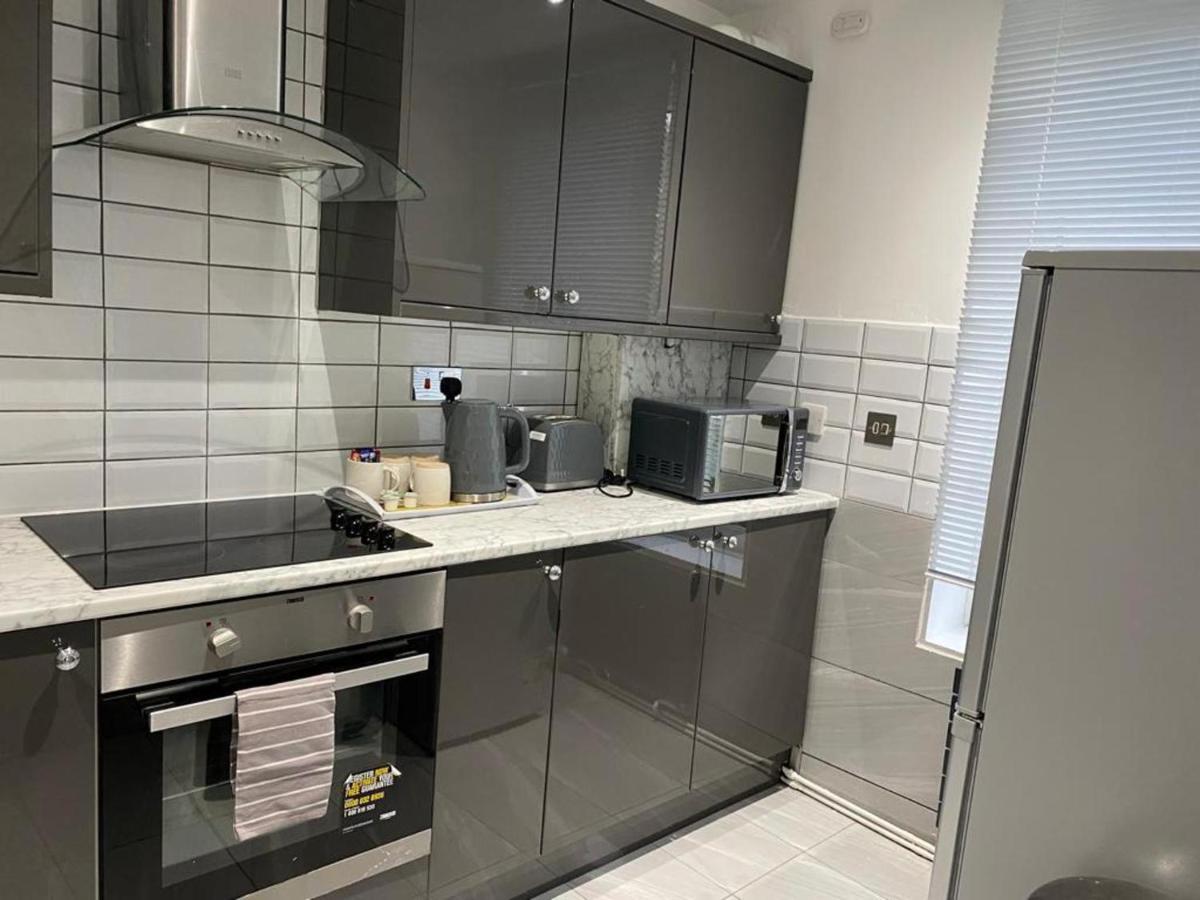 Luxurious 2-Bed Apartment In Woolwich Londres Extérieur photo