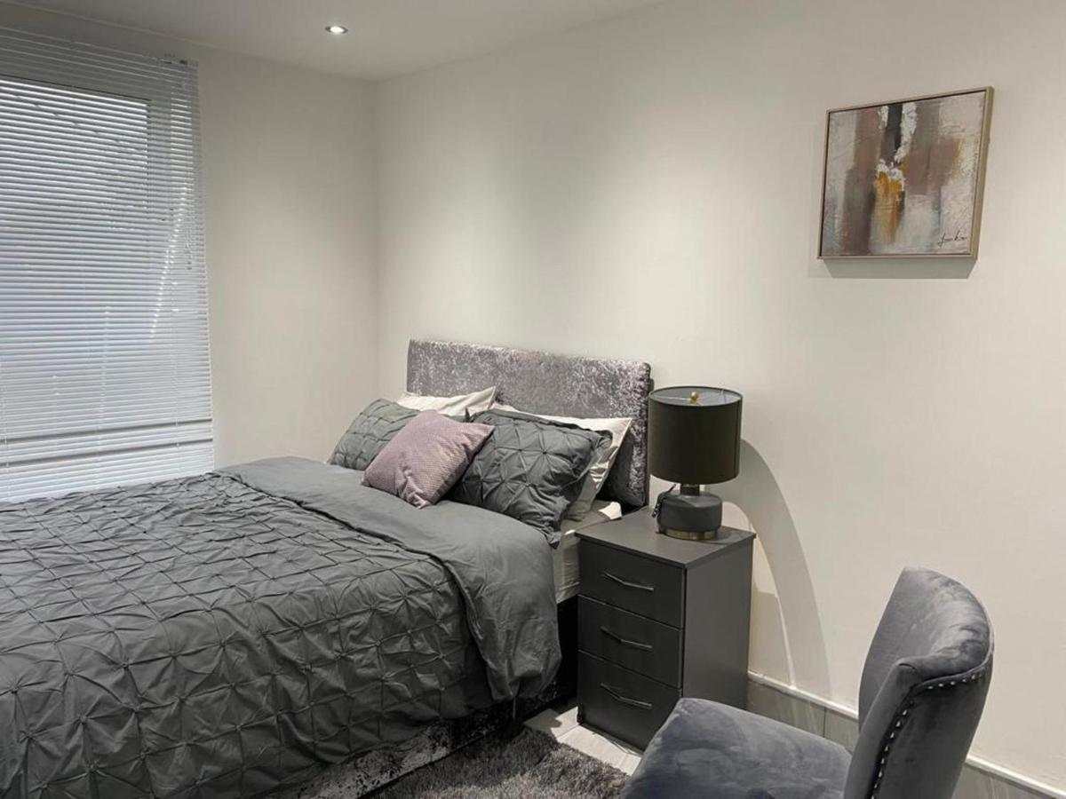 Luxurious 2-Bed Apartment In Woolwich Londres Extérieur photo
