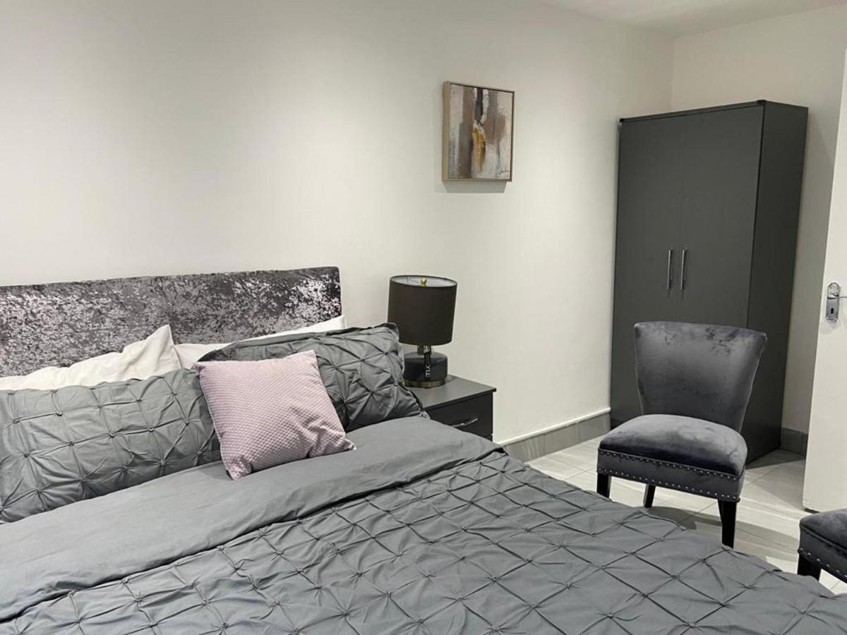 Luxurious 2-Bed Apartment In Woolwich Londres Extérieur photo